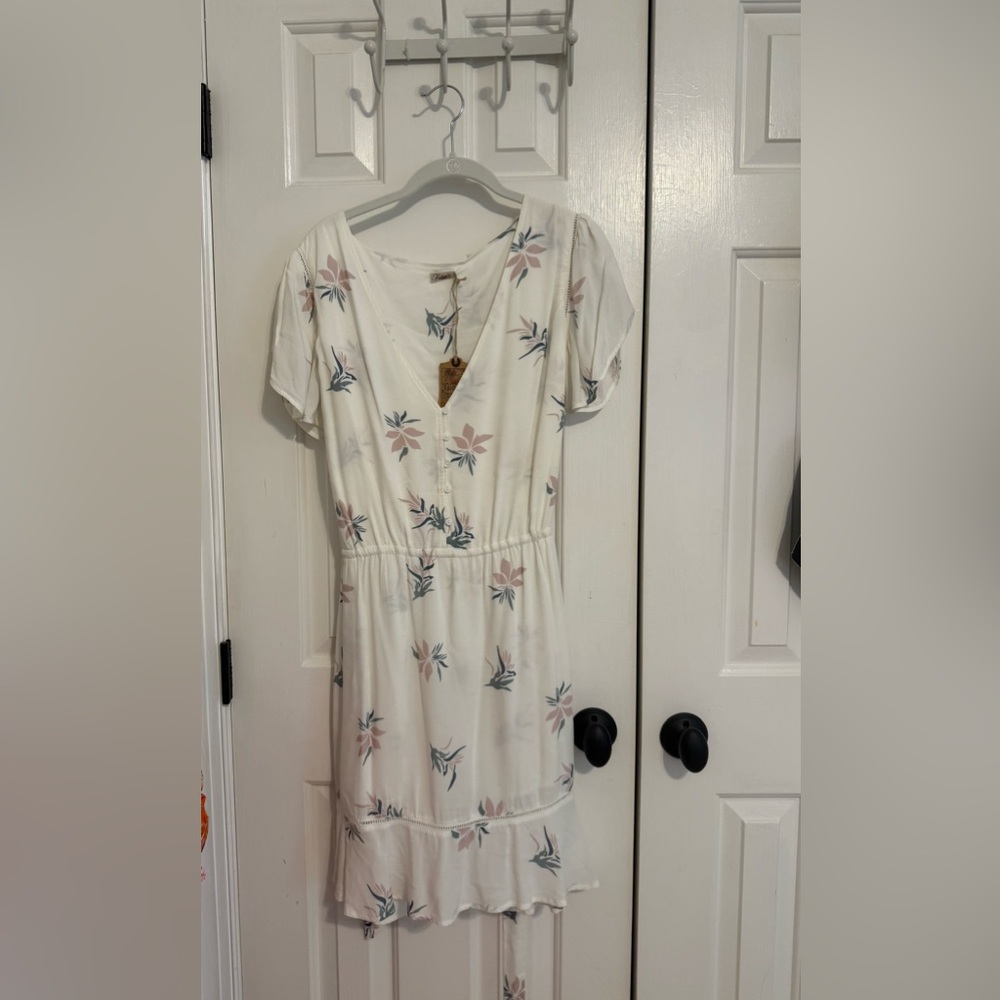 NWT Faherty Wrap Tie Mini Dress
